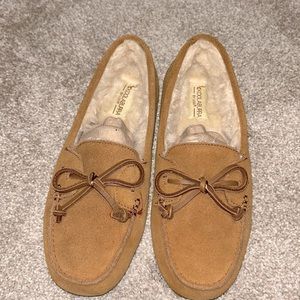 New Koolaburra by Ugg suede shearling lined moccasin house shoe slip on